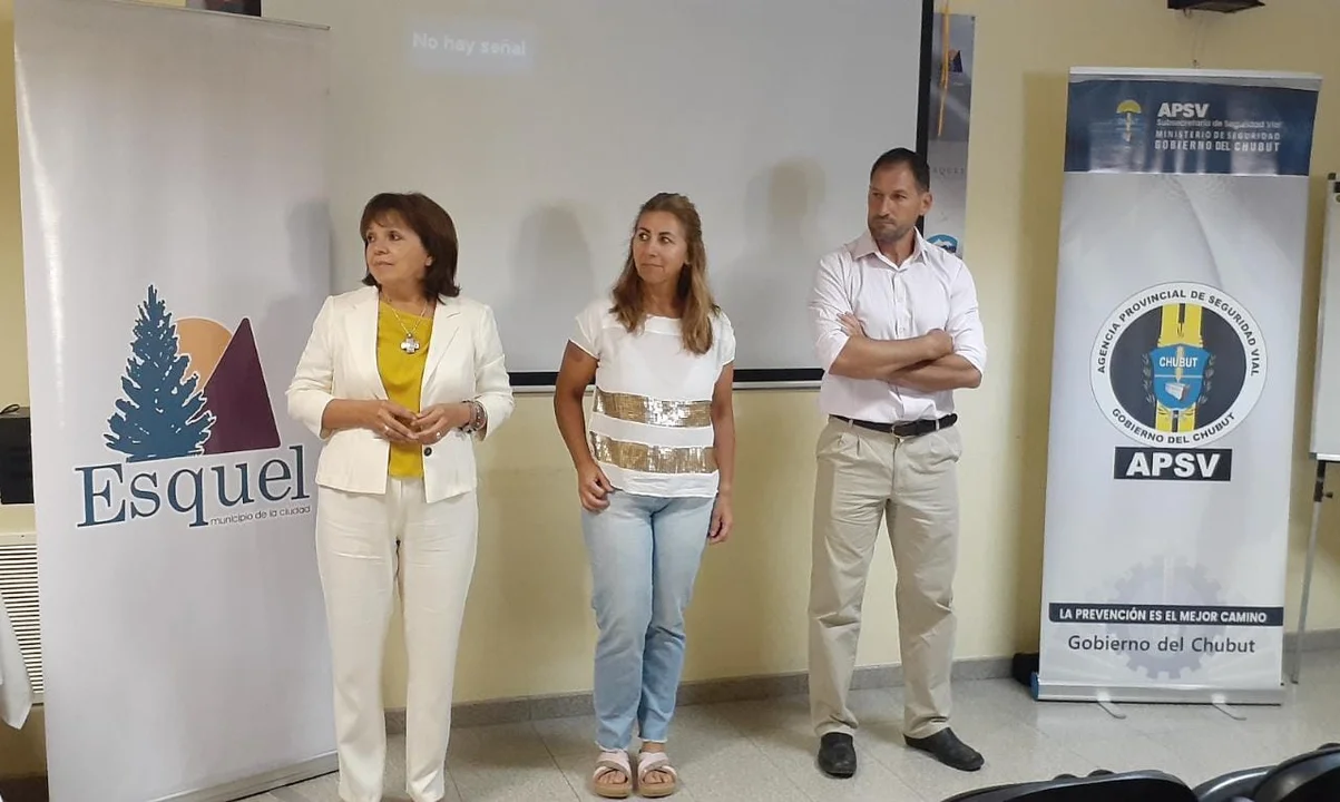 Se está realizando la capacitación para evaluadores e instructores viales en Esquel