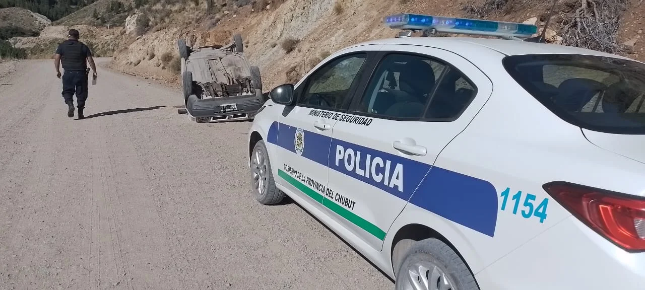 Vuelco camino a La Hoya