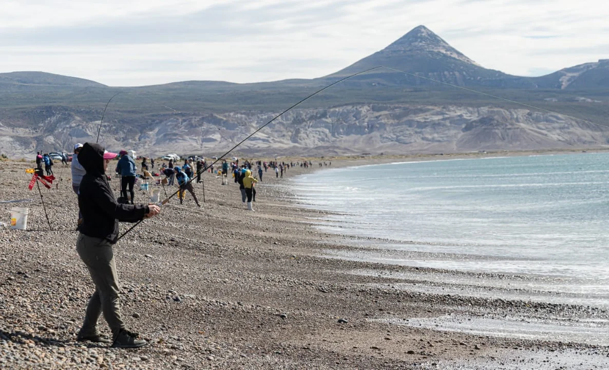Más de un centenar de mujeres participaron del Primer Torneo de Pesca "Día de la Mujer" en Chubut
