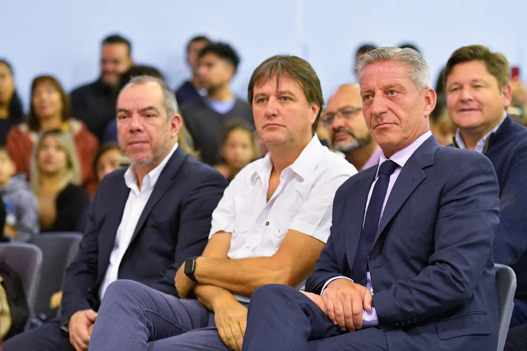 Arcioni participó del inicio del ciclo lectivo en Rada Tilly