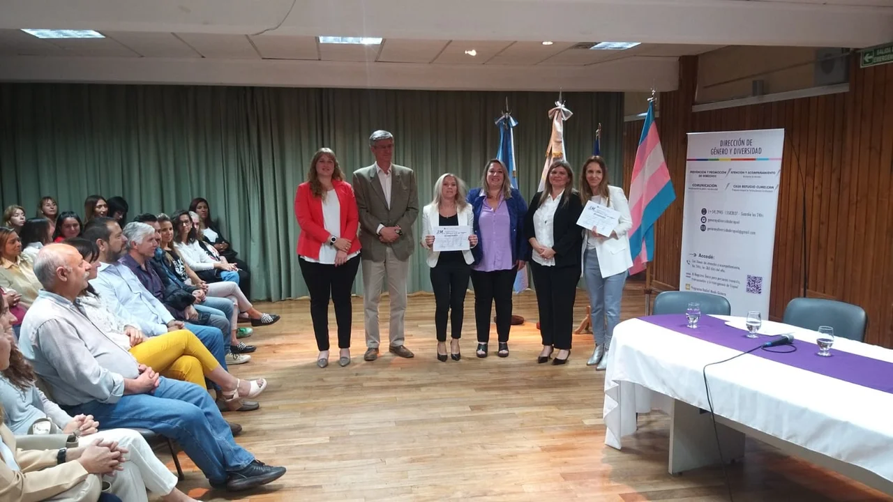 El municipio reconoció a mujeres de Esquel por su labor y aporte a la comunidad