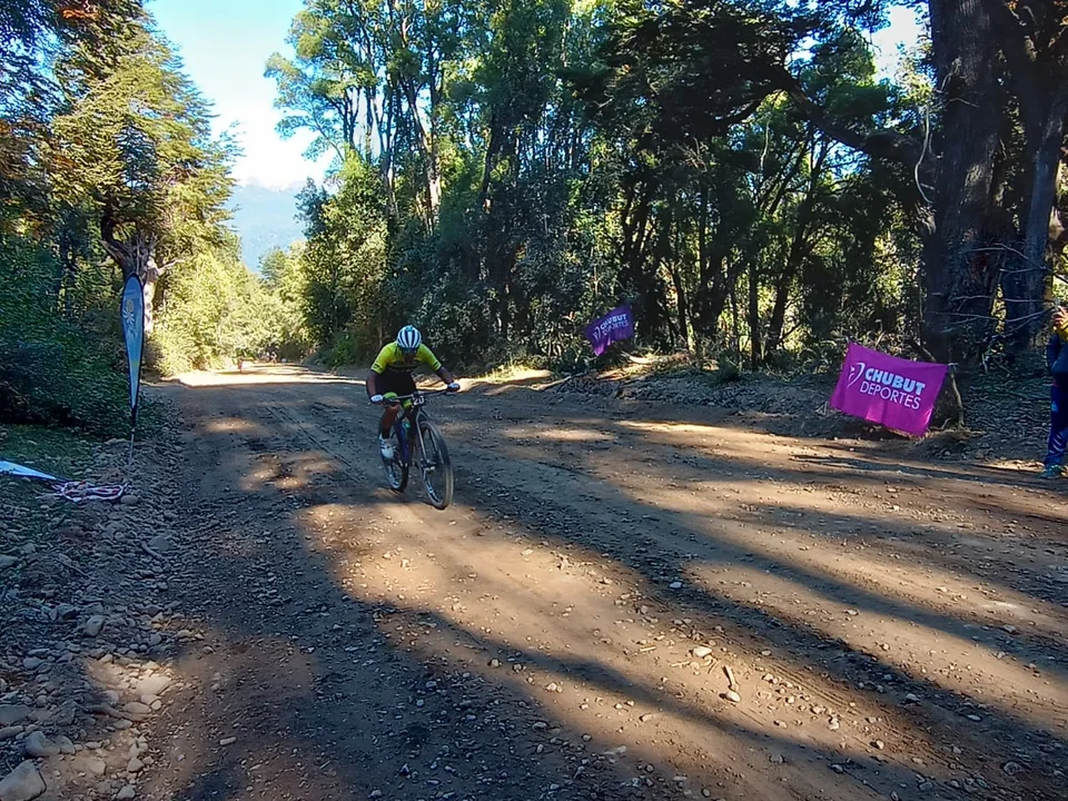 30° Doble Lago Futalaufquen: Aga y Delgado ganaron la primera etapa de la competitiva