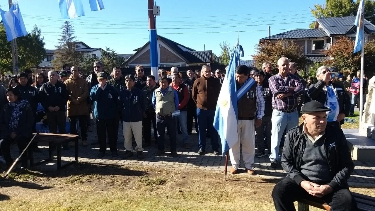 Emotivo acto esquelense en homenaje a los Héroes de Malvinas