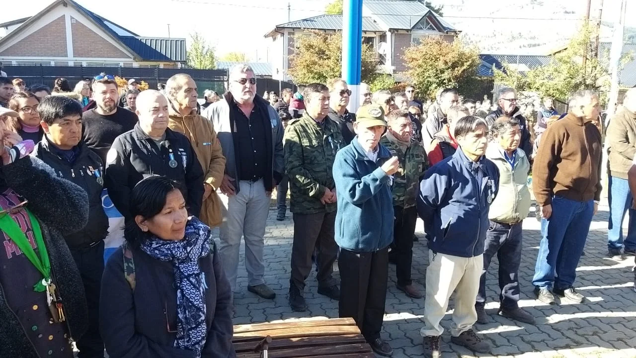 Emotivo acto esquelense en homenaje a los Héroes de Malvinas 