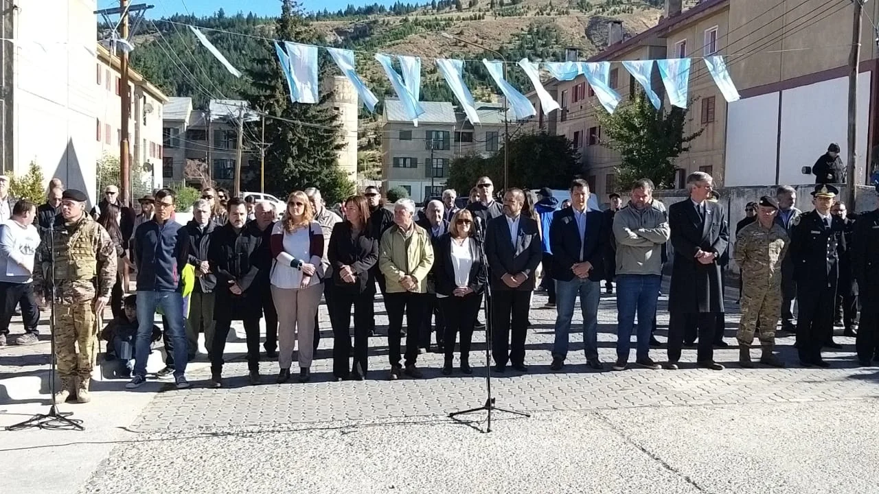 Emotivo acto esquelense en homenaje a los Héroes de Malvinas 