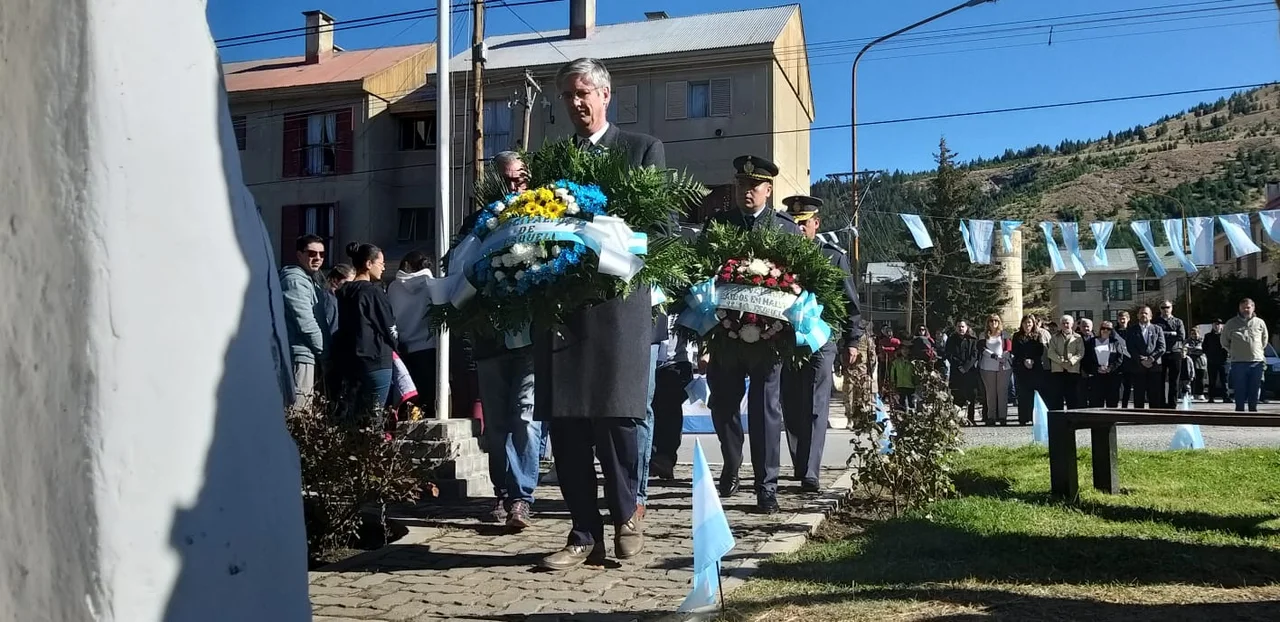 Emotivo acto esquelense en homenaje a los Héroes de Malvinas 