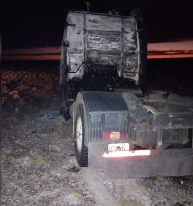 Un camión se prendió fuego en la Ruta 3