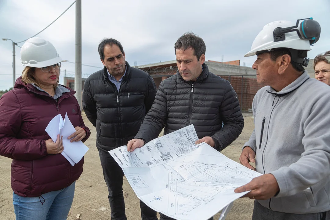 Luque ratificó su compromiso de avanzar con la entrega de lotes con servicios