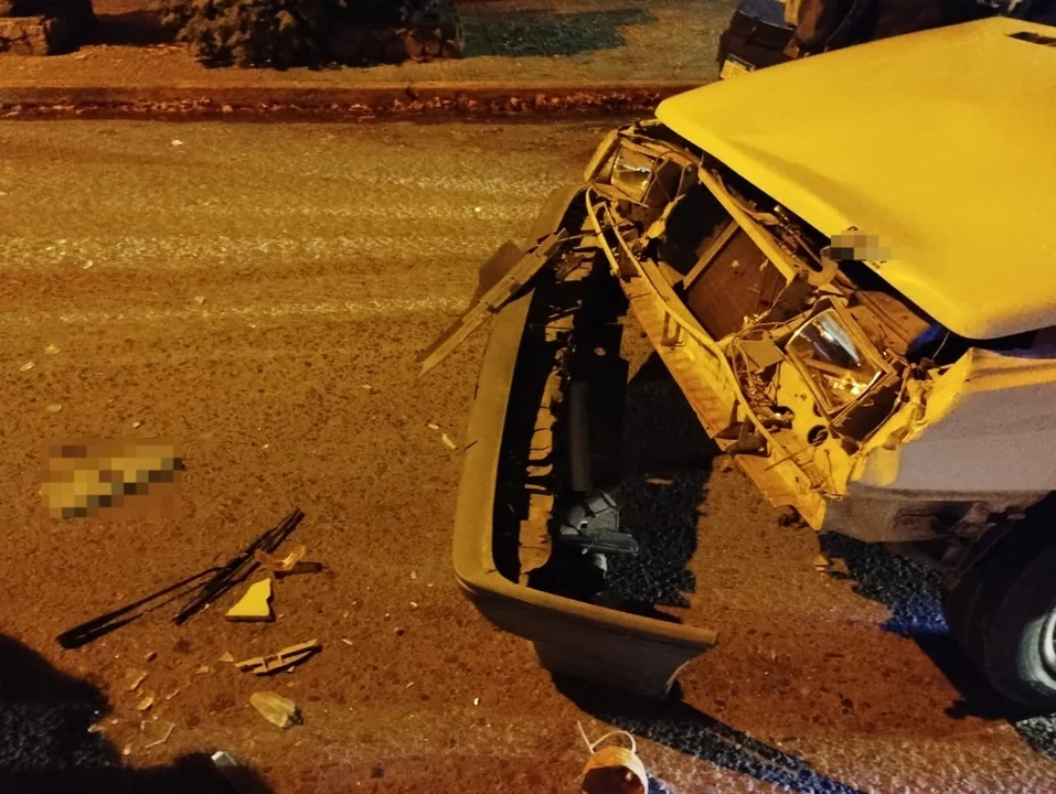 Conducía en estado de ebriedad por el centro de Esquel y chocó a otro vehículo