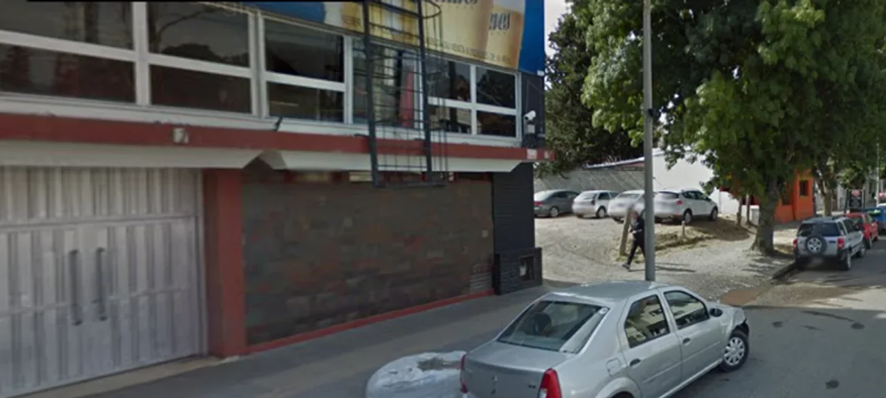 Fue demorada por intentar agredir a la policía en un local bailable de Esquel