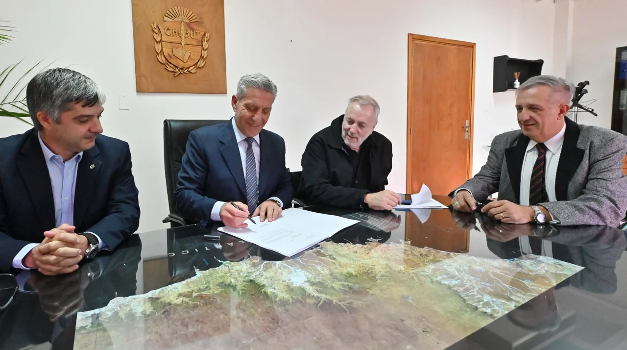 Arcioni envió a la Legislatura el proyecto de Ley de Soberanía Energética