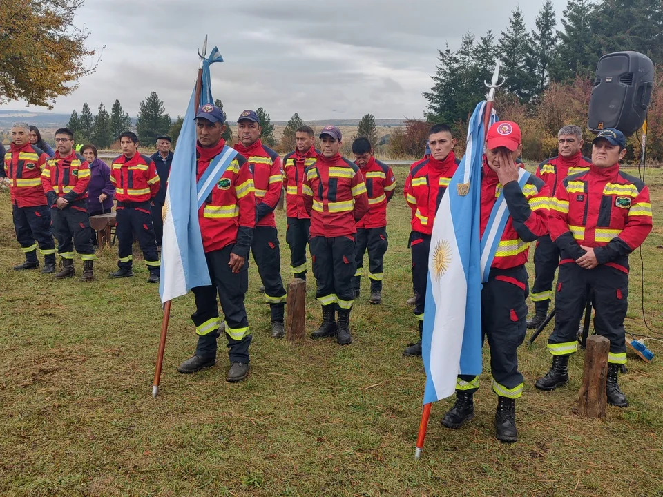 Día del Combatiente de Incendios Forestales: En Trevelin homenajearon a brigadistas