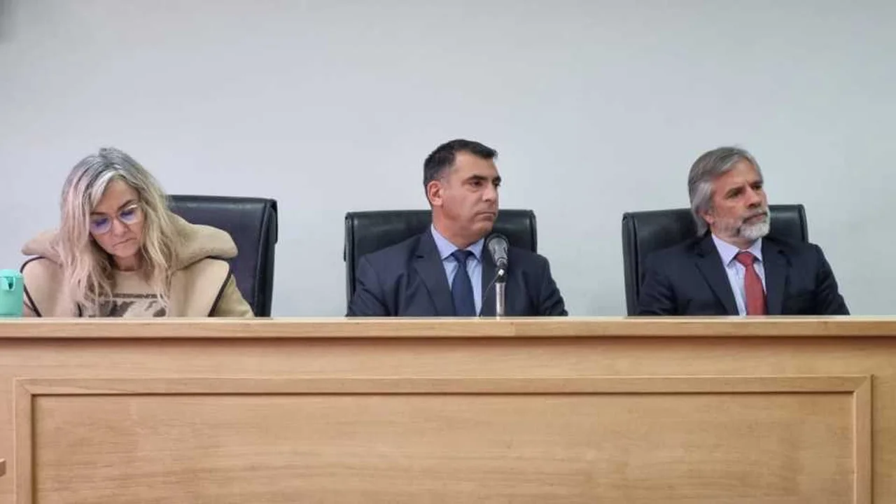 Revisan la sentencia contra cuatro policías por vejaciones y privación ilegítima de la libertad