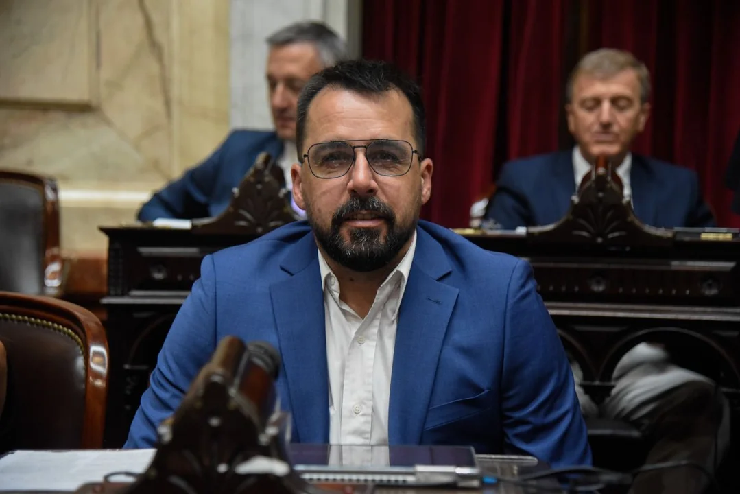 El candidato a intendente de Esquel, Matías Taccetta, presenta una de sus propuestas: Esquel Ciudad Verde