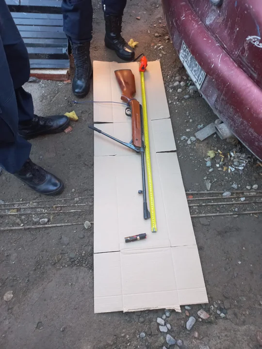 Allanamiento en barrio Estación: Secuestran gas pimienta y rifle de aire comprimido