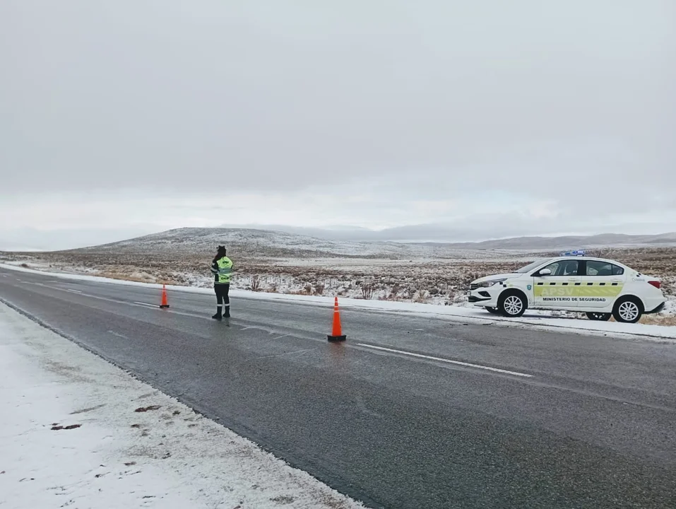 Solicitan transitar con extrema precaución en las Rutas N° 40 y 25