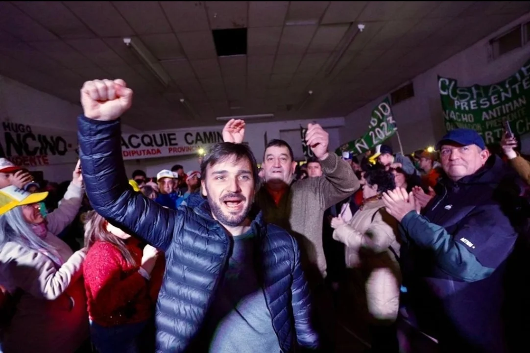 Ignacio "Nacho" Torres cierra su campaña por la gobernación de Chubut en Trelew
