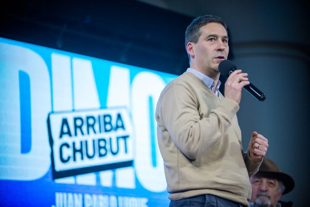Encuentro con más de 400 profesionales para presentar las propuestas centrales de gobierno de Arriba Chubut