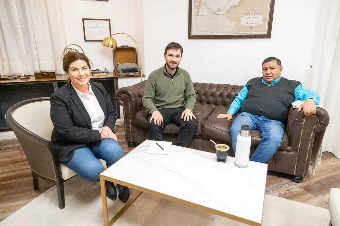 Nacho Torres, Ana Clara Romero y Jorge Ávila analizan proyectos de ley para la Cuenca del Golfo San Jorge