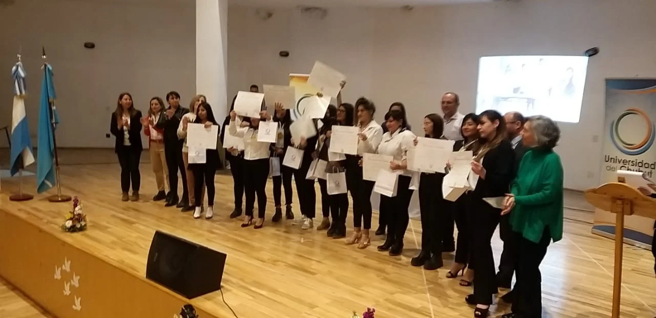 Más de setenta graduados recibieron sus títulos de la Universidad del Chubut