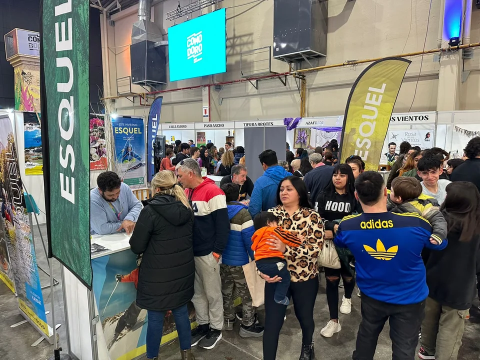 Expo Turismo: Los visitantes disfrutaron de las propuestas en el stand de Esquel