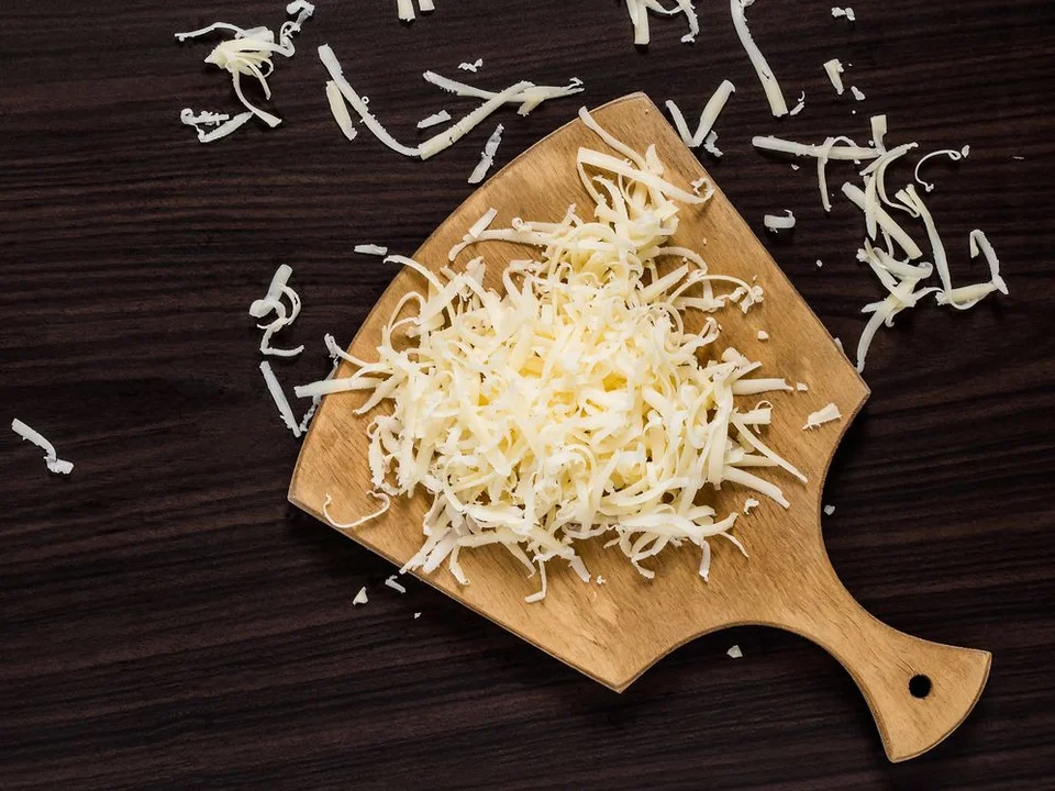Prohibición de acercamiento a hombre que robó queso rallado en supermercado de Rawson