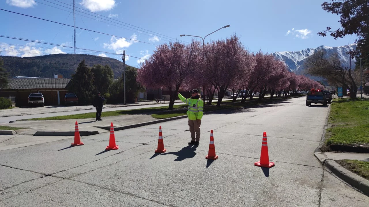 Cortan Avenida Ameghino por la realización Fiesta de los Ciruelos