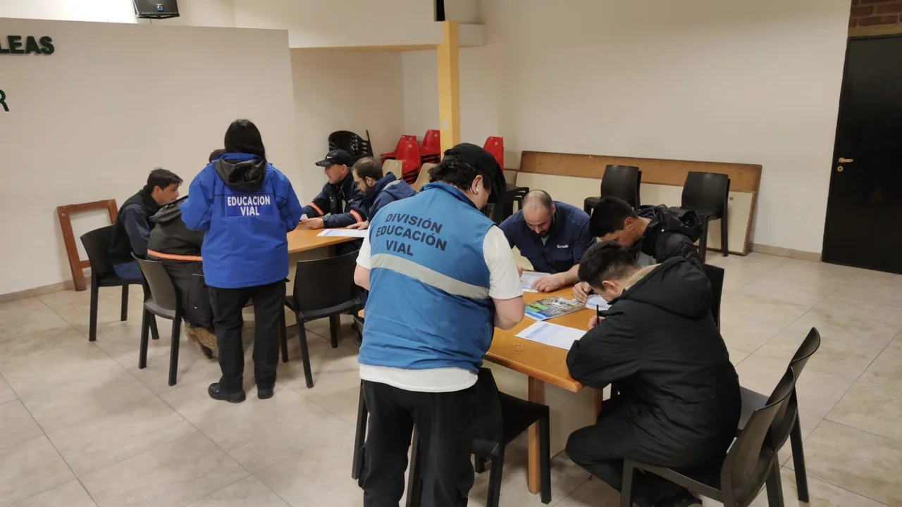 Operarios de la Cooperativa fueron capacitados en educación vial