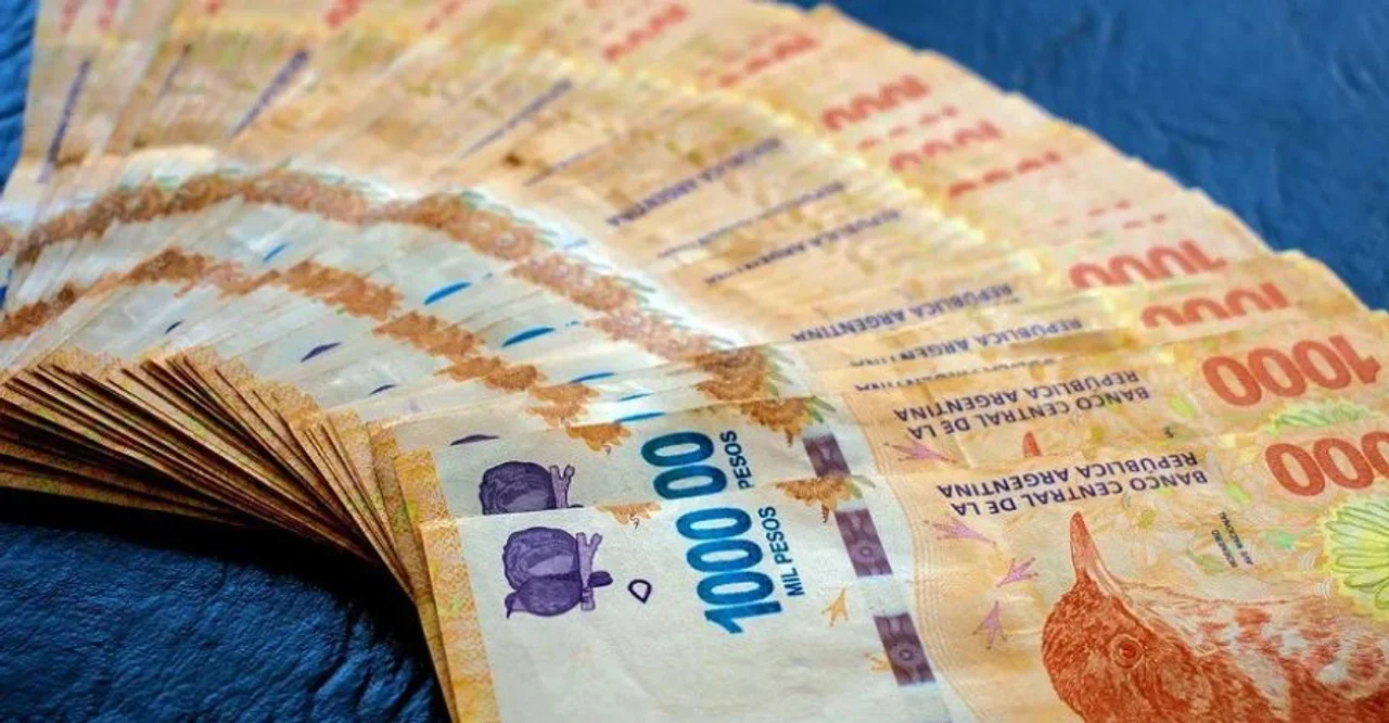 De cuánto es el salario mínimo vital y móvil y a cuánto se irá con el aumento de noviembre