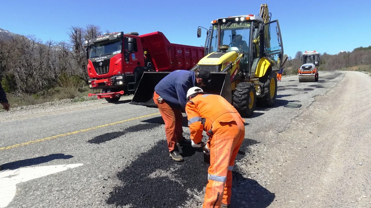 Avances en el bacheo de la R.N. Nº40: Coordinación entre Distritos para mejorar la seguridad vial