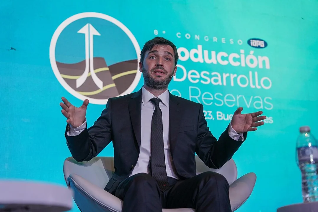 Torres: "Argentina va a tener que mirar necesariamente hacia la Patagonia"