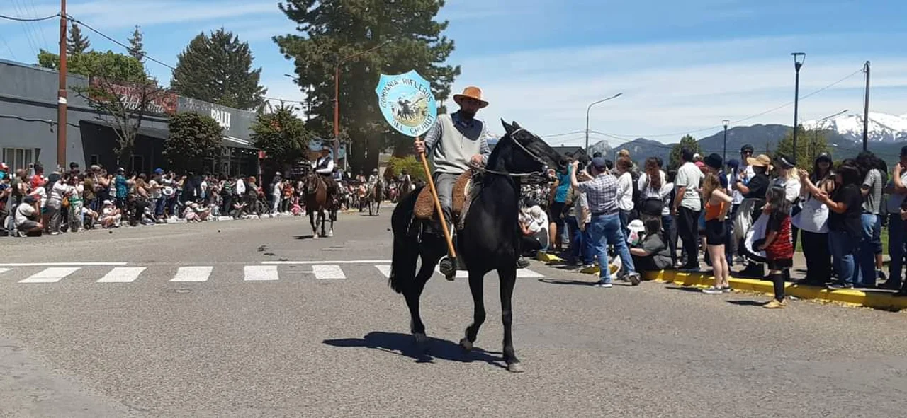 La comunidad de Trevelin conmemoró la llegada del Coronel Fontana y sus Rifleros al Valle 16 de Octubre