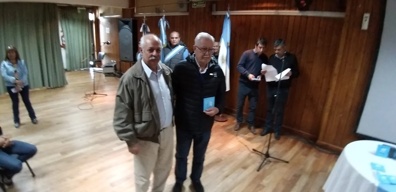 En un emotivo homenaje, los ex combatientes de Malvinas recibieron sus medallas conmemorativas