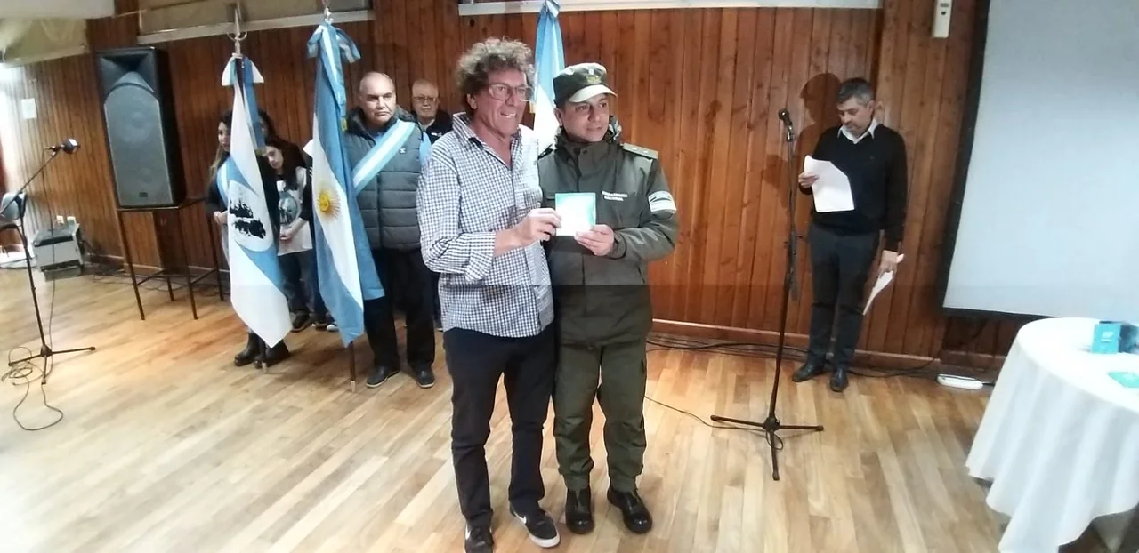 En un emotivo homenaje, los ex combatientes de Malvinas recibieron sus medallas conmemorativas