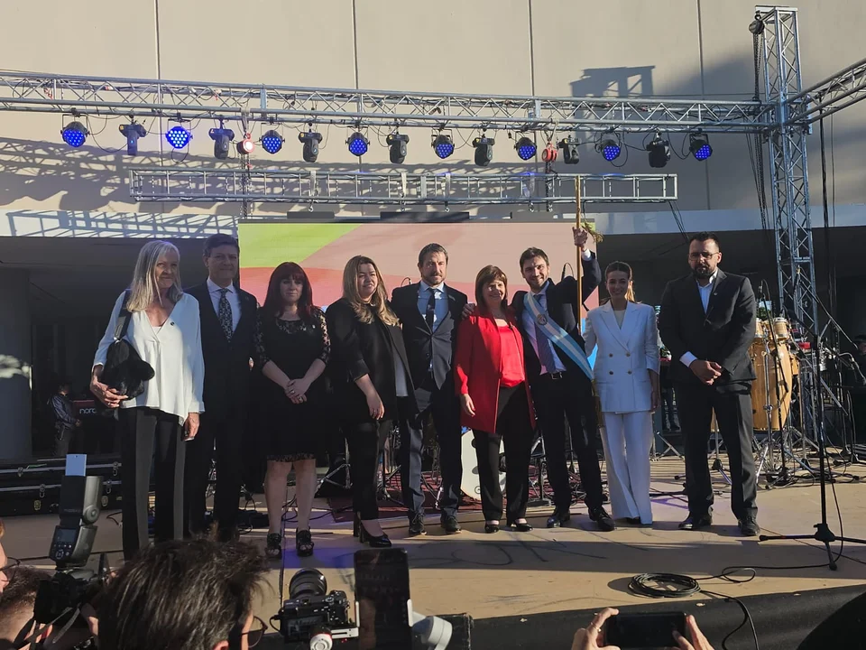 Ignacio Torres habló ante el público: "Demos vuelta la página, seamos vidriera del desarrollo"