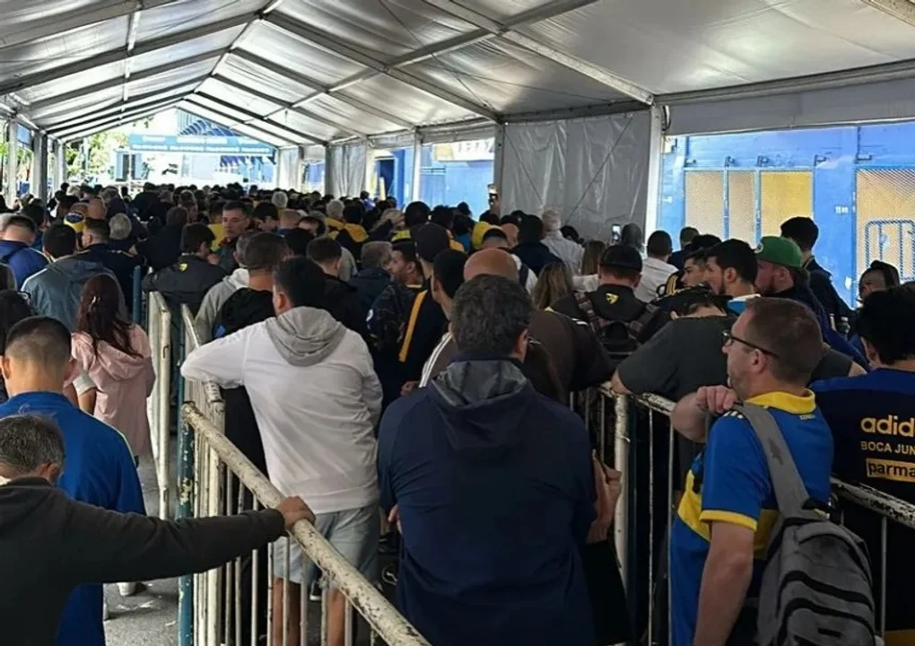 Boca elige nuevo presidente: gran concurrencia a pesar del temporal