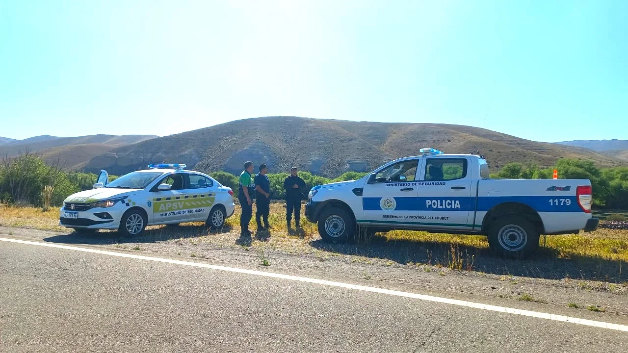 Lograron sofocar un incendio de pastizales entre Esquel y Tecka