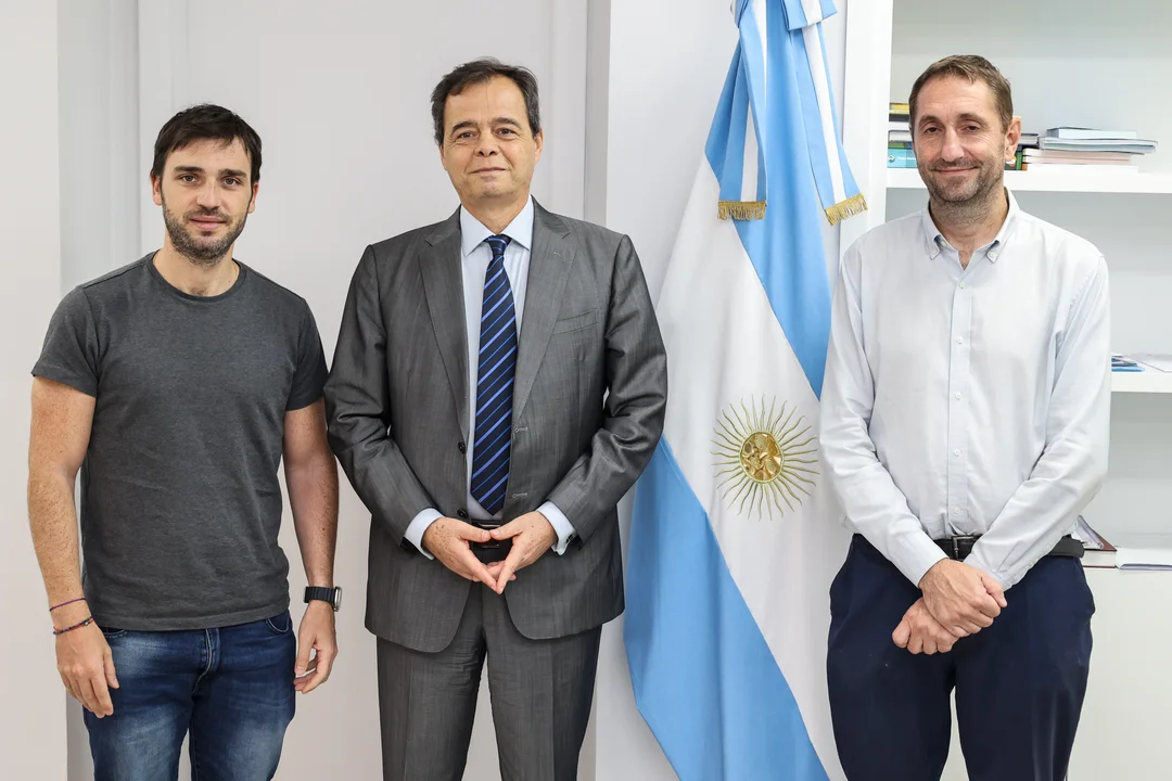 Reunión clave en Buenos Aires: avances en la construcción de viviendas en Chubut