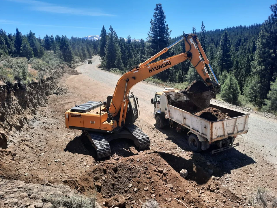 Solicitan circular con precaución por tareas de mantenimiento en el acceso a Alto Río Percy