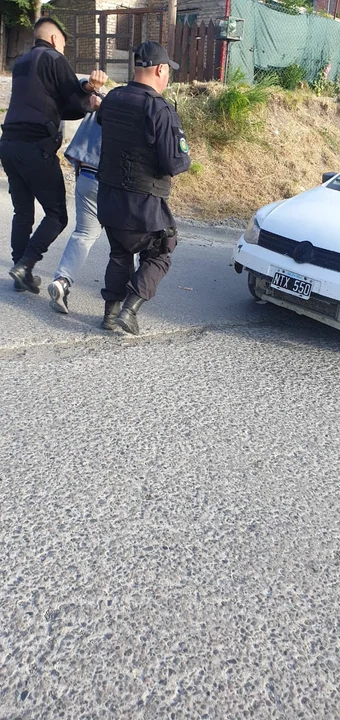 Sacó un cuchillo en una discusión y fue demorado