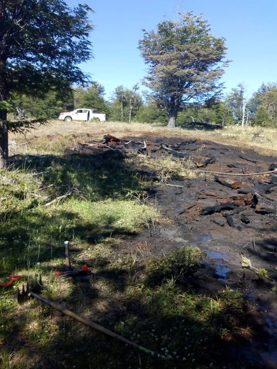 Extinguieron un incendio causado por un fogón mal apagado cerca de Río Pico