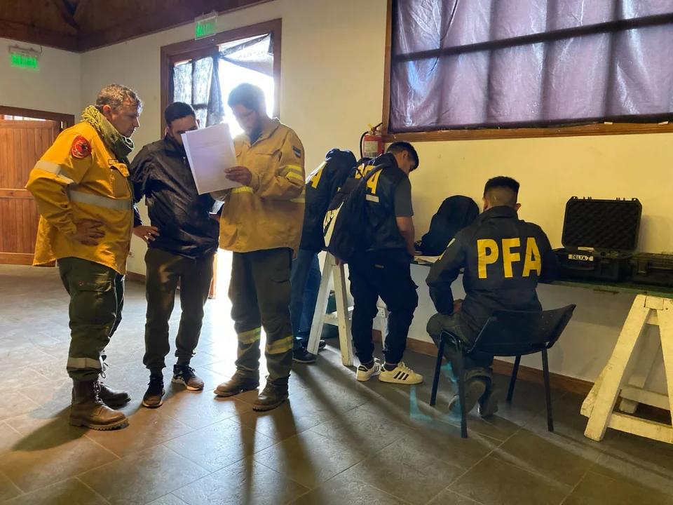 Llegaron peritos de la Policía Federal para determinar las causas del incendio