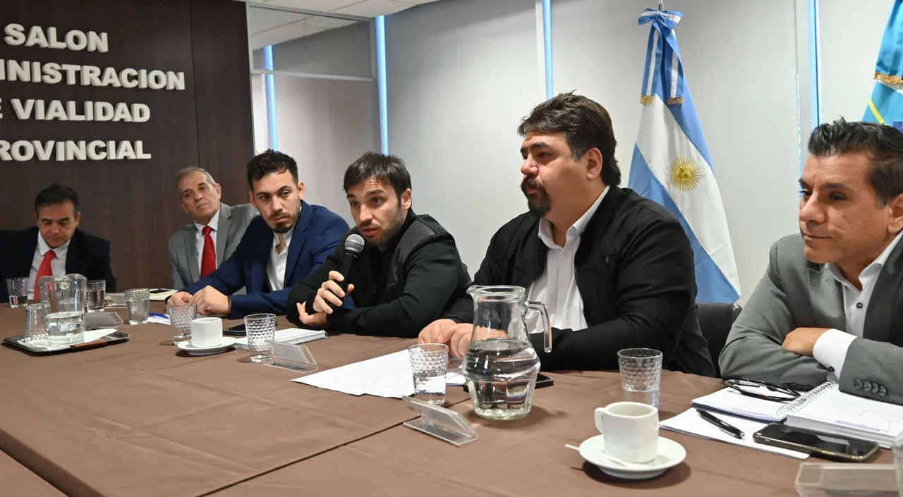 Reunión de Gabinete: infraestructura sanitaria y seguridad en Trelew entre los ejes centrales que vienen