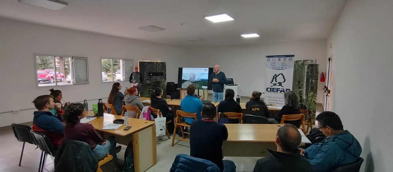 Realizan en Esquel el curso de posgrado “Efectos del fuego en los ecosistemas”