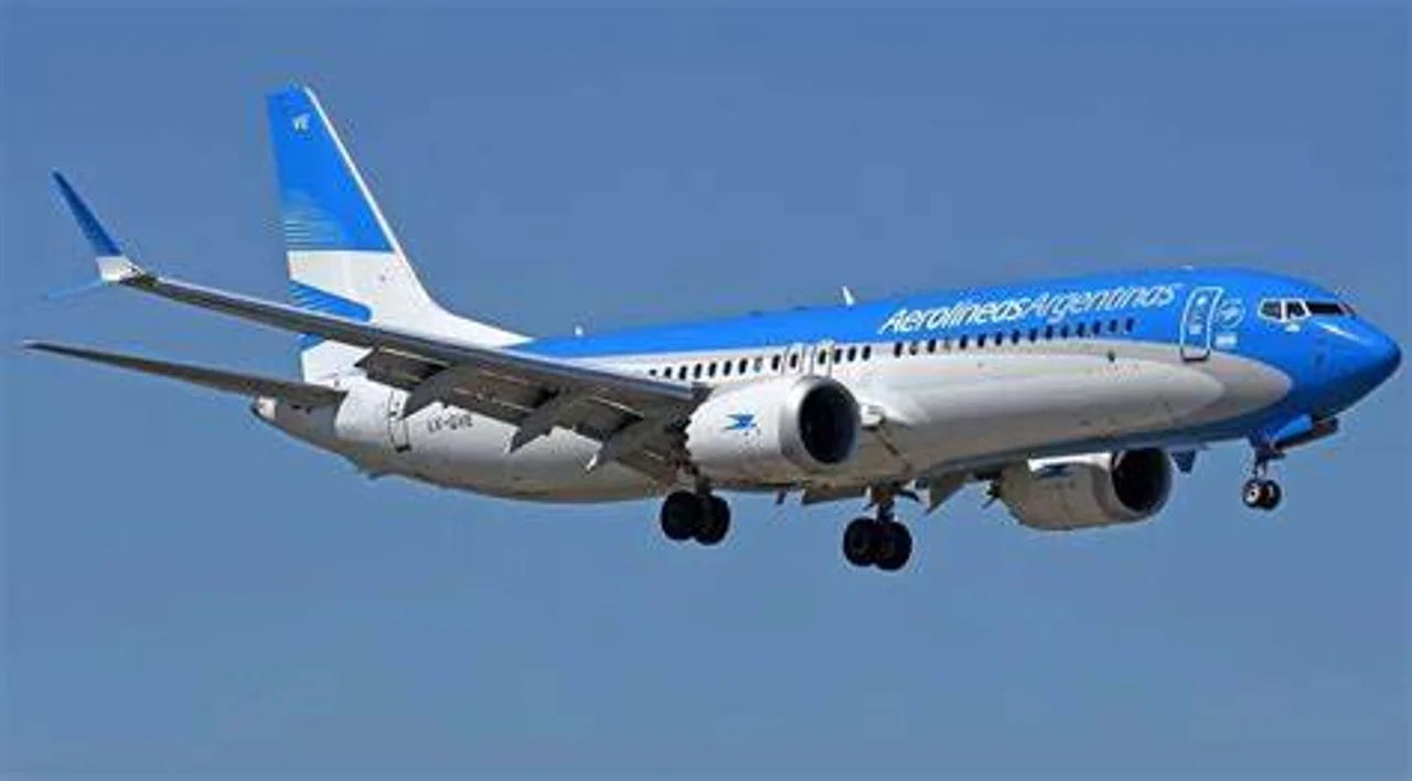 Pilotos de aviones anunciaron un paro total de actividades para el inicio de Semana Santa