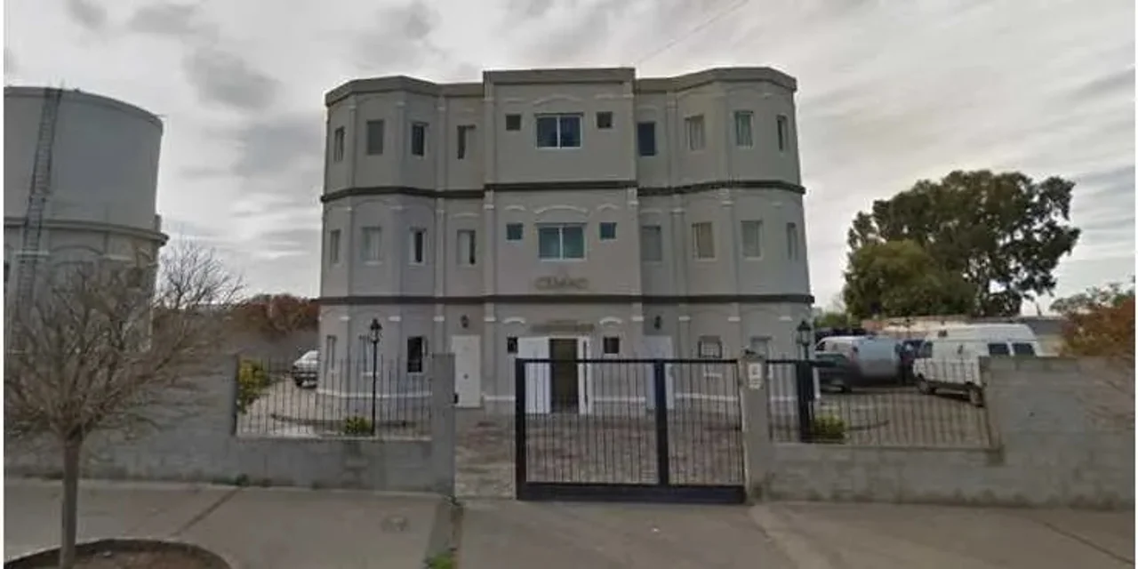 Las cámaras de seguridad confirmaron cómo murió la mujer en el ascensor de una casa fúnebre de Chubut
