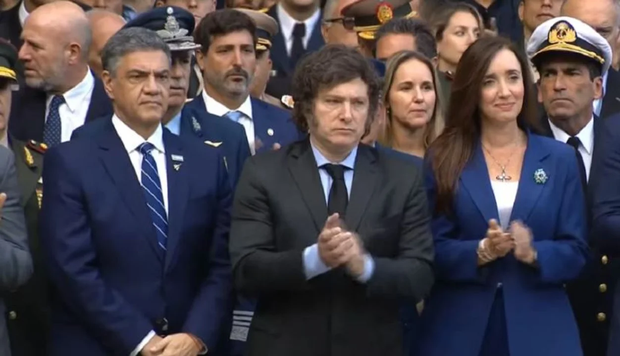 Milei reclamó por la soberanía de Malvinas y convocó a una "reconciliación" con las Fuerzas Armadas