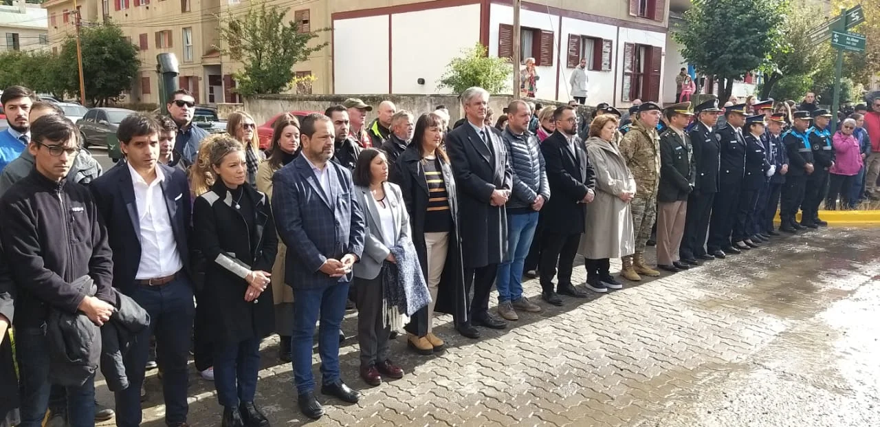 Esquel rinde homenaje a los veteranos y caídos en la guerra de Malvinas