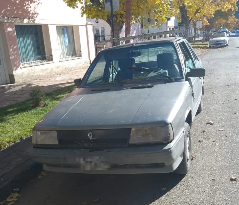 Detienen a una mujer que golpeó a su pareja en pleno centro de Esquel