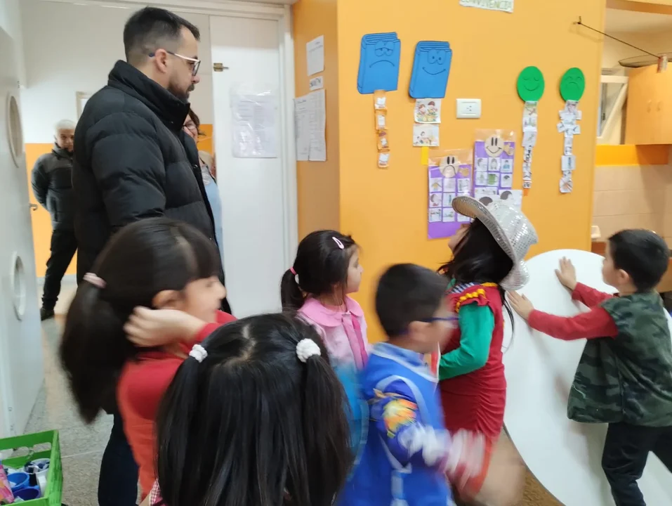 Instituciones educativas de Esquel recibieron nuevo equipamiento